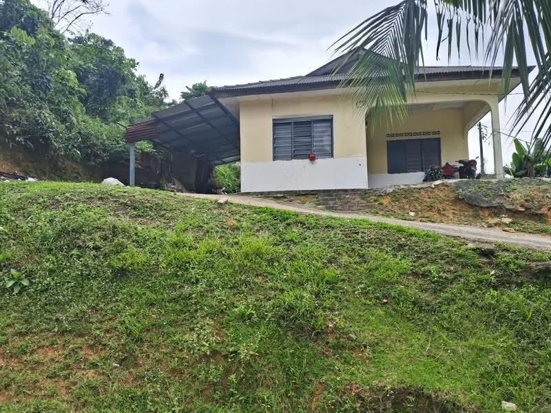 Kampung Tengah Sungai Merab - 2