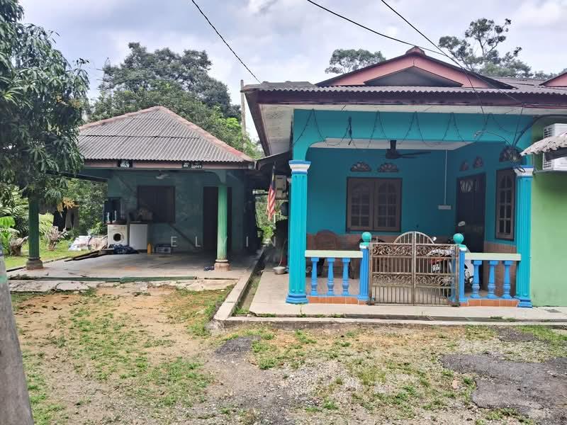 Kampung Tengah Sungai Merab - 4