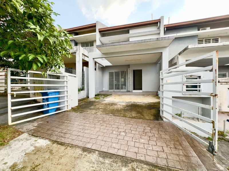 Below MV Double Storey Terrace Aman Putri Seksyen U17 Shah Alam - 1