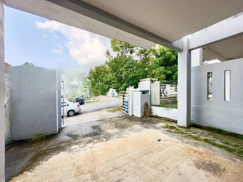 Below MV Double Storey Terrace Aman Putri Seksyen U17 Shah Alam - 2