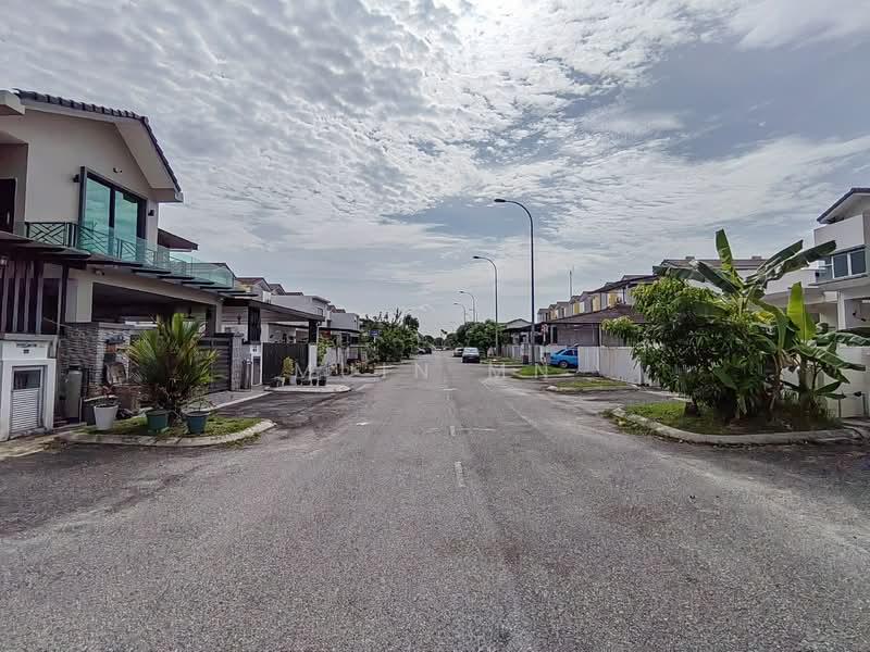 Bandar Puncak Alam - 2