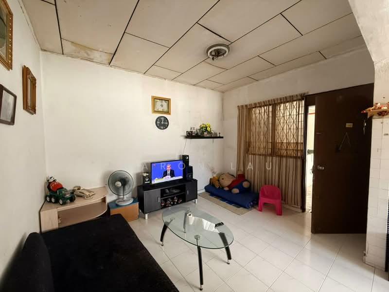 Taman Daya - Jalan Nipah 11, 12 - 3