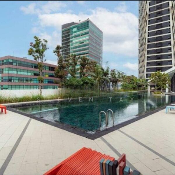 YOLO Signature Suites - 2