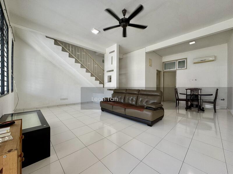 Setia Tropika Setia Tropika Setias Tropikas - 1