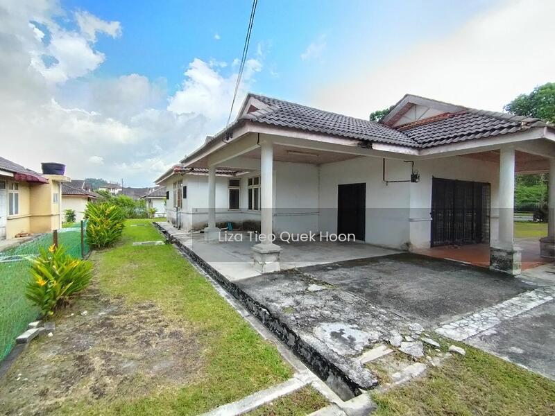 Bungalow at Bukit Sentosa - 5