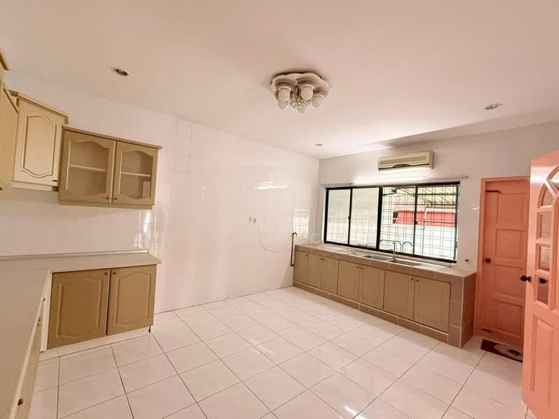 Jalan Kempas, Kuching - 3