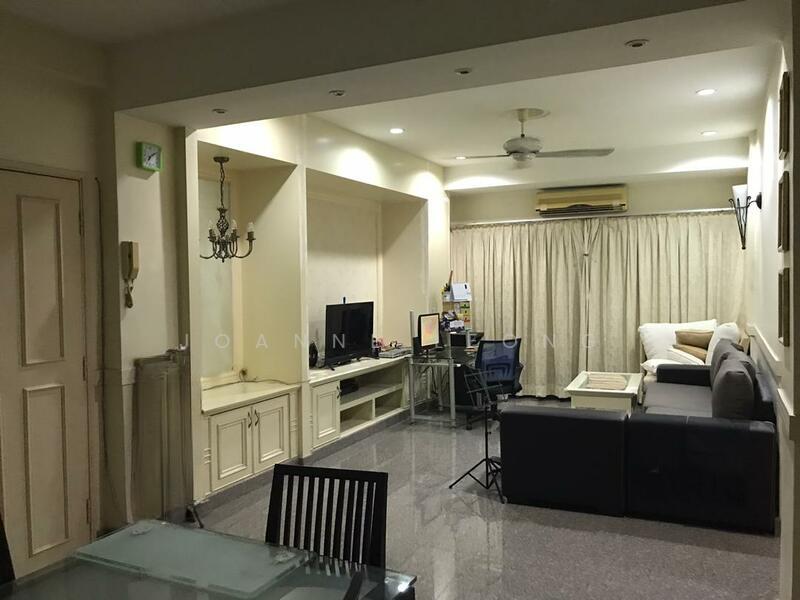 Evergreen Park Acorn & Hazel - 1