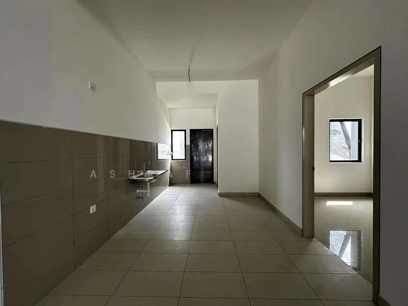 Bandar Bukit Raja : Casira 3 - 5