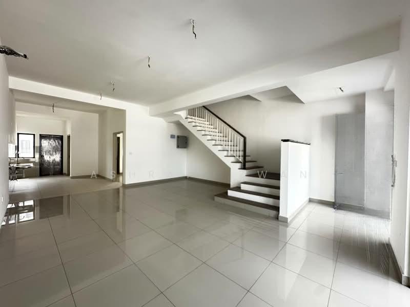 Bandar Bukit Raja : Casira 3 - 4