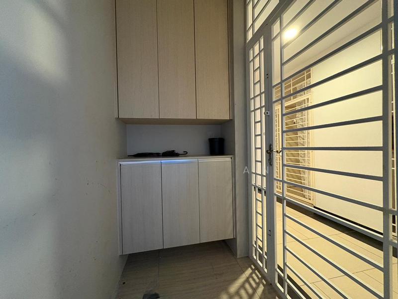 Eve Suite / NZX Square - 4