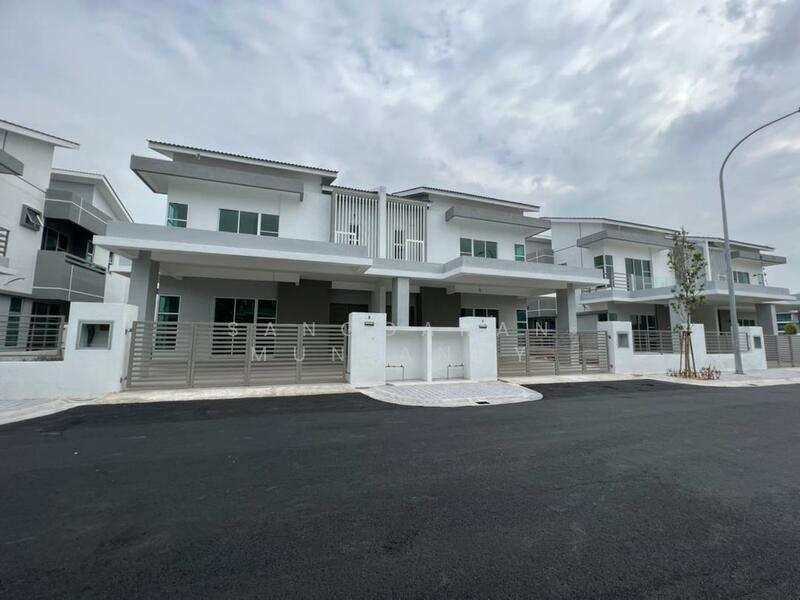 Rumah Berkembar Dua Tingkat di Nibong Tebal - 5