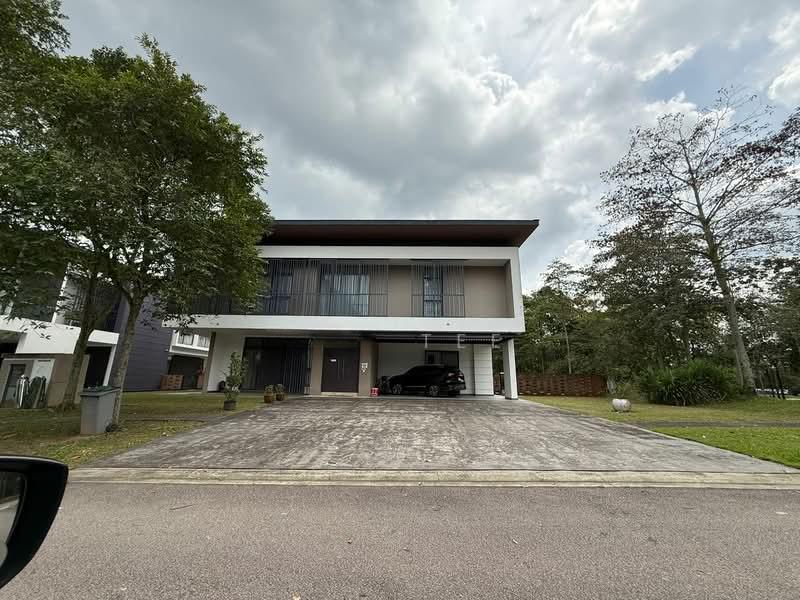 Noble Park Grand Pool Villas East Ledang - 1