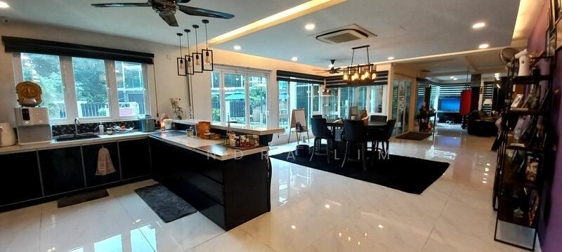 2.5-storey Terraced House at USJ Heights - 3