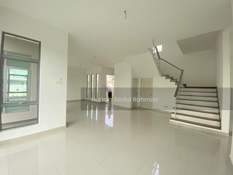 Frangipani Villa, Kota Seriemas - 2