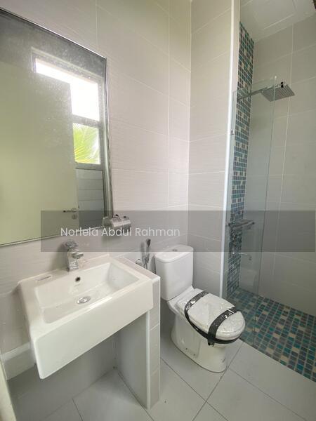 Frangipani Villa, Kota Seriemas - 5