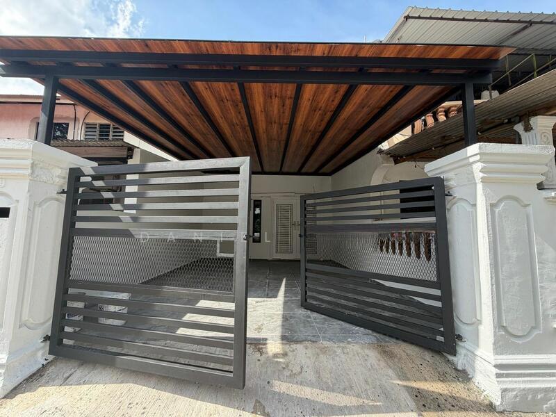 2-storey Terrace House at Taman Mount Austin - 1