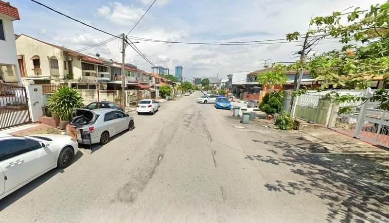 Taman Connaught, 22x94, End Lot, Renovated - 4