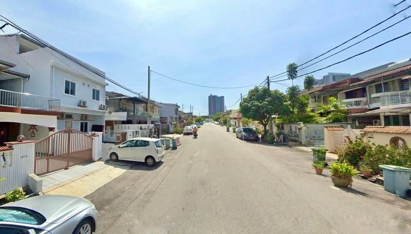 Taman Connaught, 22x94, End Lot, Renovated - 1