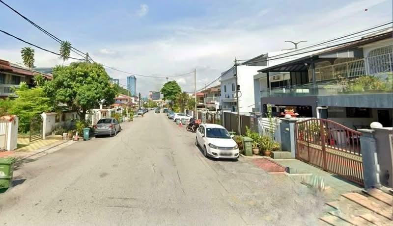 Taman Connaught, 22x94, End Lot, Renovated - 2