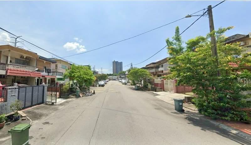 Taman Connaught, 22x94, End Lot, Renovated - 3