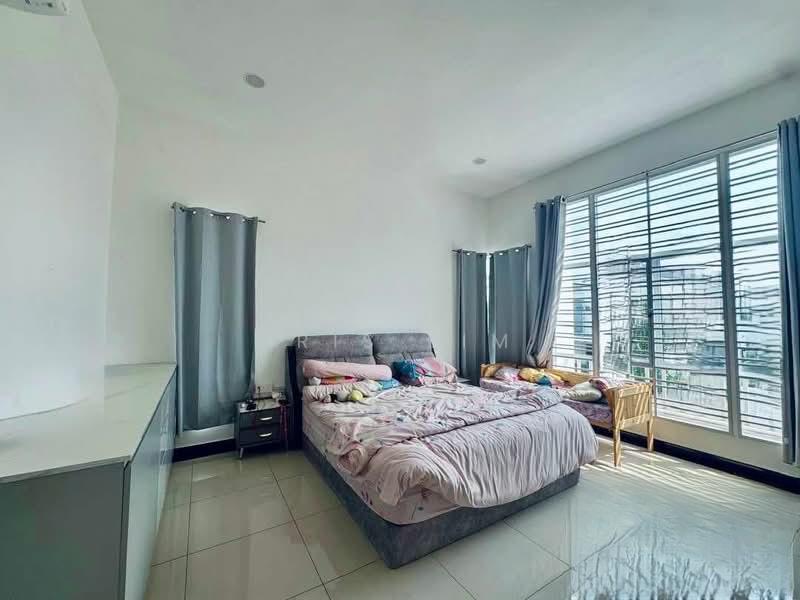 Setia Tropika - 3