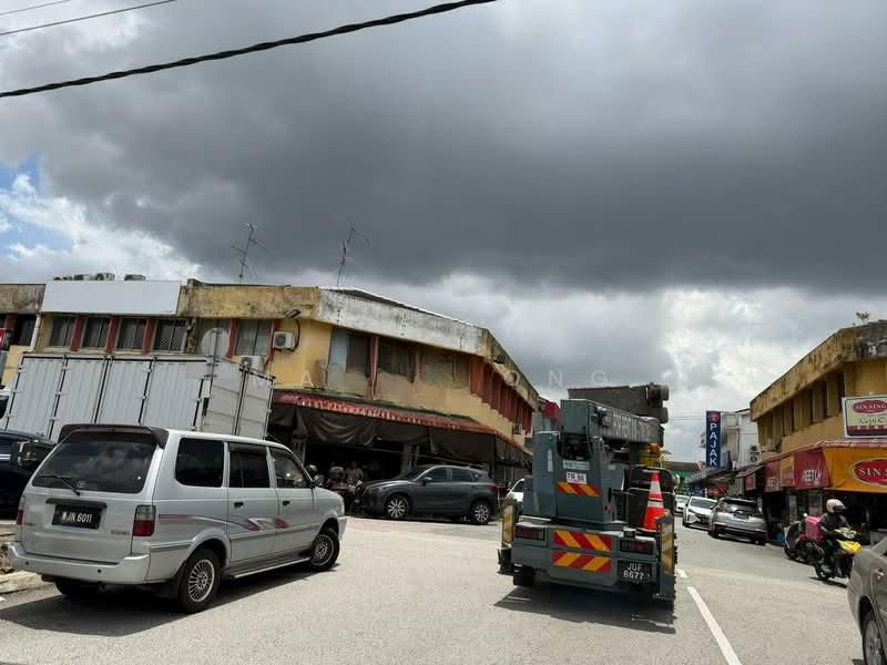 jalan Perwira 2, Taman Ungku Tun Aminah - 3