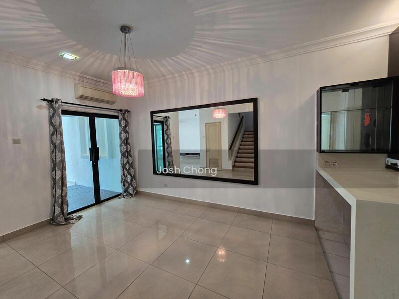 Terrace house at Putra Heights - 3
