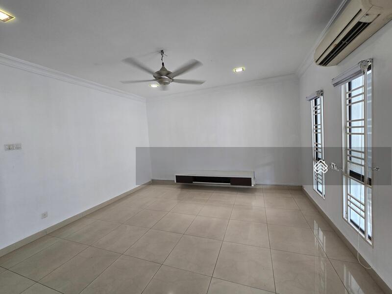 Terrace house at Putra Heights - 4