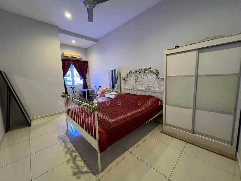 Bandar Seri Bougainvillea, Botani - 4