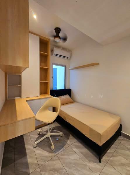 2-storey Terrace House at Kota Warisan - 4