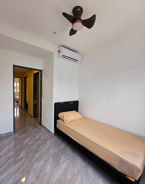 2-storey Terrace House at Kota Warisan - 3