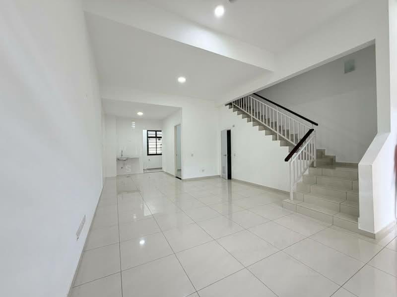 26th Avenue, Bukit Indah - 4