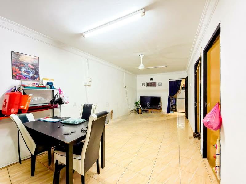 Bandar Tun Razak - 4