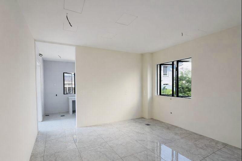 TAMAN PULAI HEIGHTS - 2