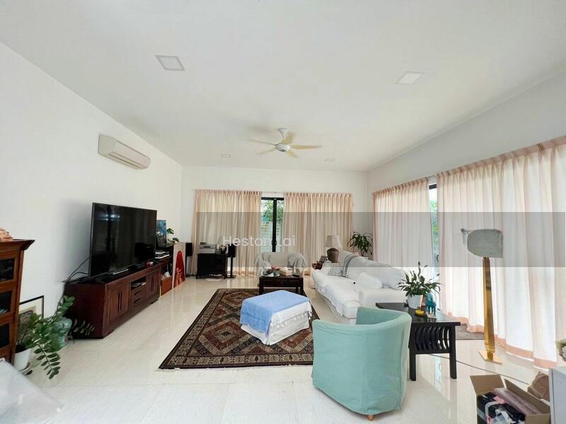 Noble Park Grand Pool Villas East Ledang - 3