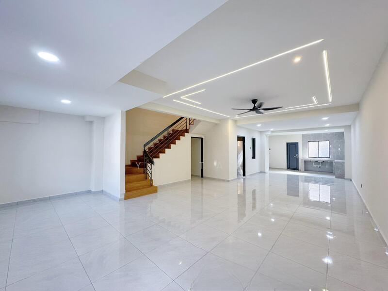 Megah Ria Megahs Rias - 4