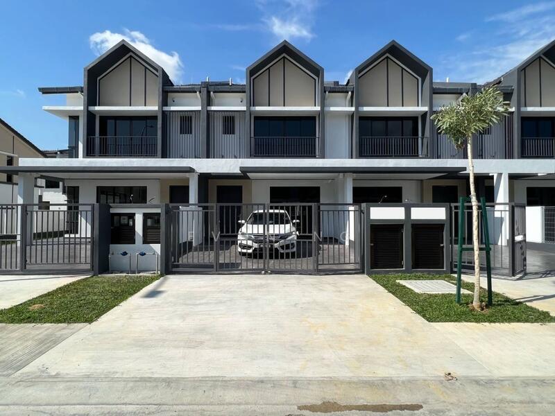 10mins to bandar enstek!! 22 x 70 RM500k - 1