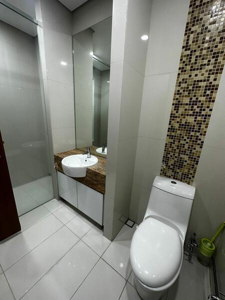 8 Gurney (The Shore Condominium) - 4