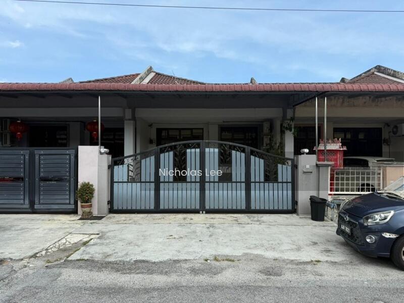 Single Storey House at Pengkalan - 1