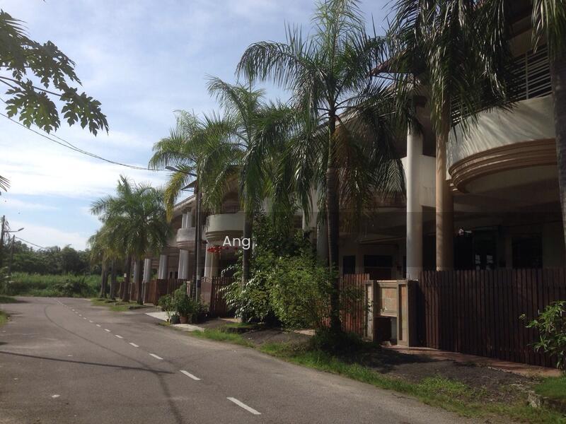 Lorong Beduk 2.5 Storey House - 1
