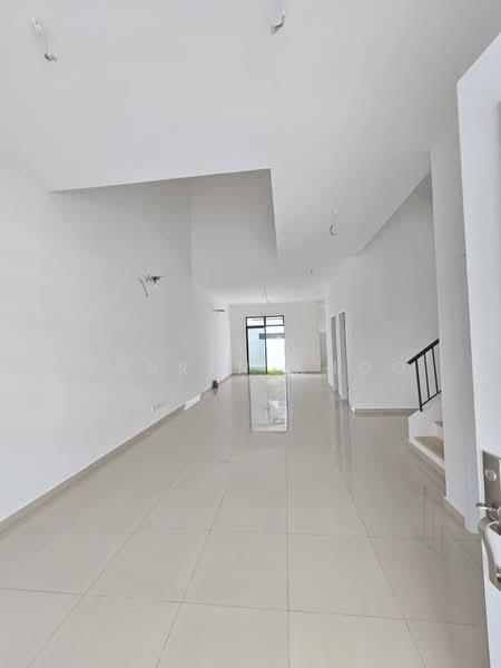 Eco Botanic 3 @ The Commune - 2