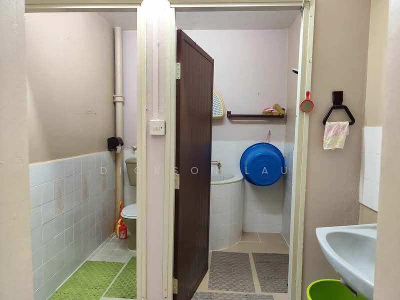 2-storey Terrace House at Kepong Baru - 3
