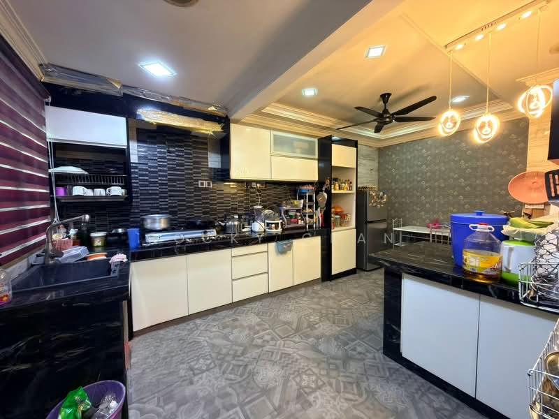 Amerthyst 1 Emerald East - 1