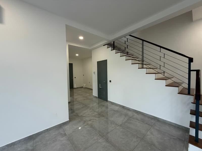 THE STRAITS VIEW RESIDENCES - 3