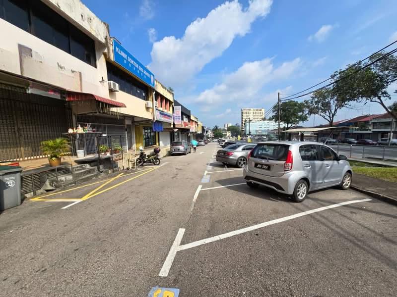 Taman Ungku Tun Aminah - 1