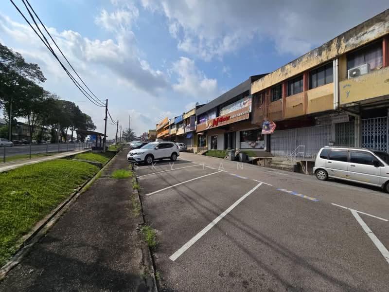 Taman Ungku Tun Aminah - 4