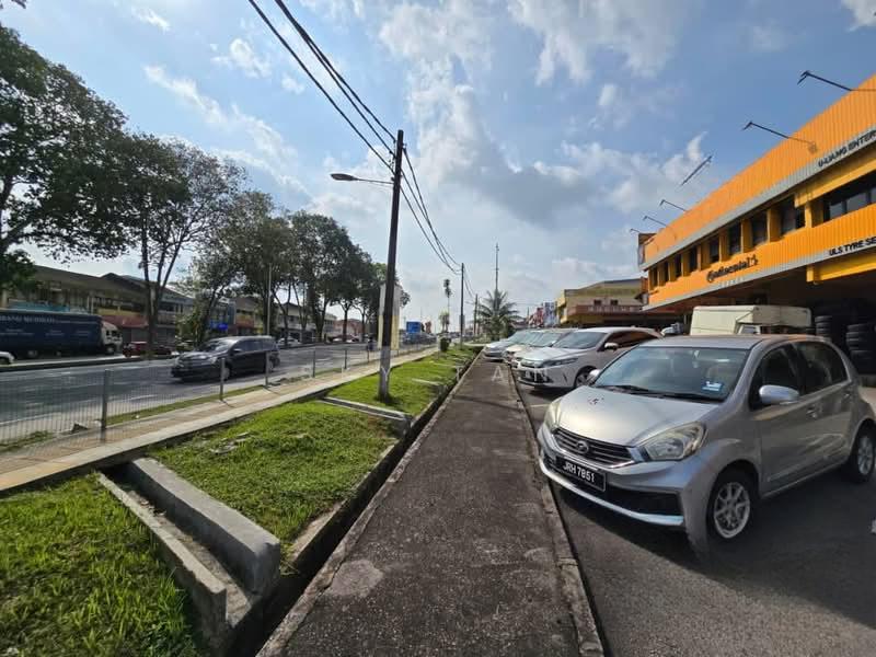 Taman Ungku Tun Aminah - 5