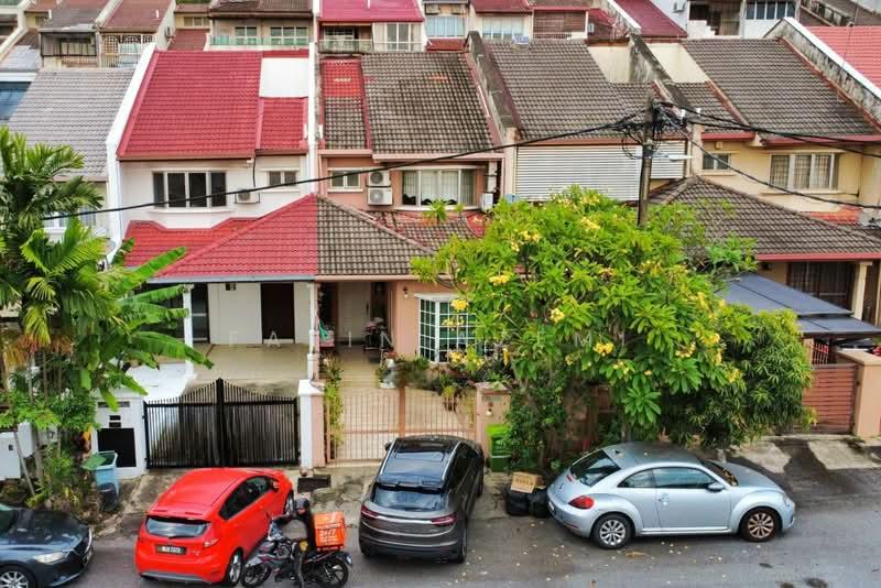 Taman Tun Dr Ismail - 1