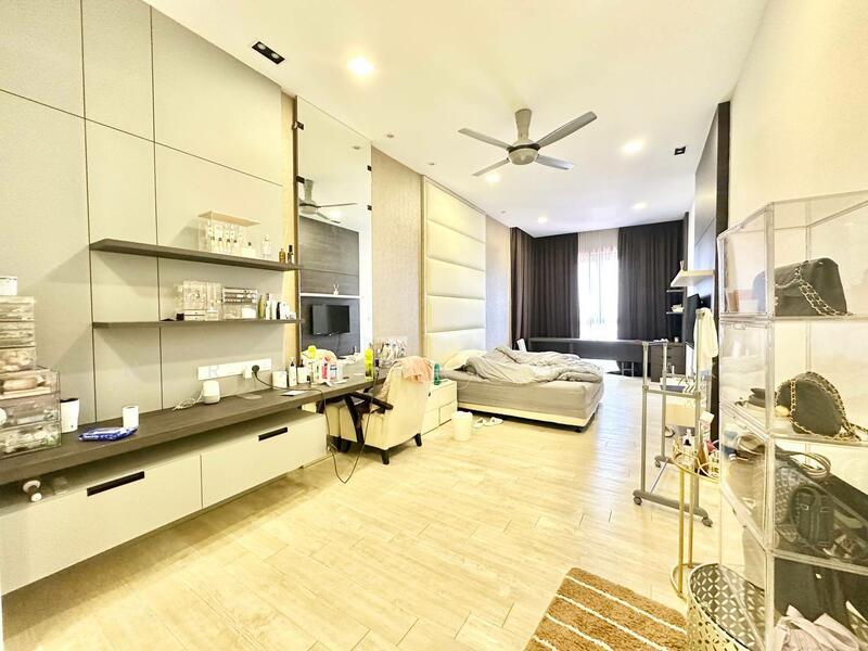 Icon Residence - 5