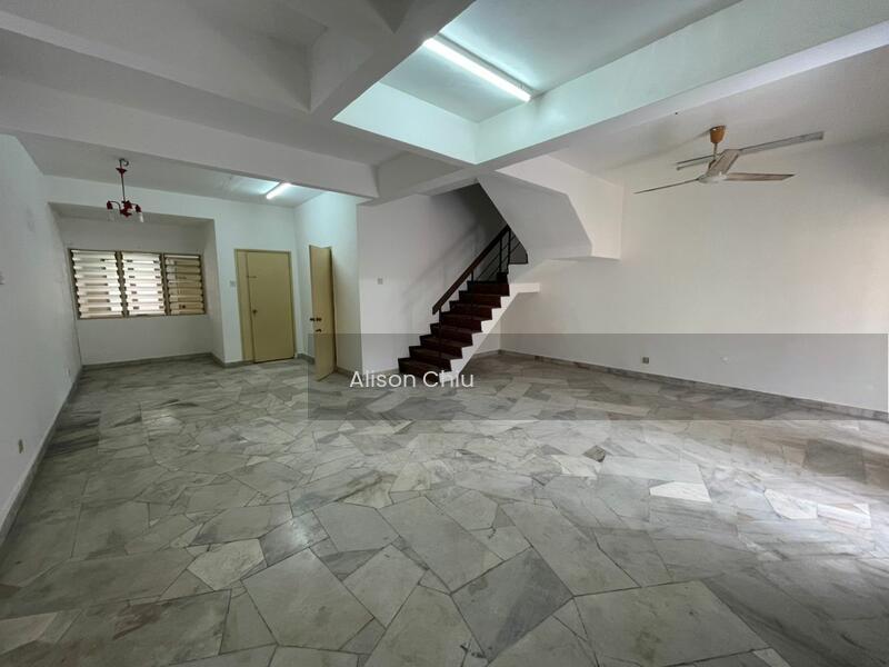 Bandar Menjalara - 1